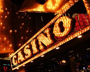 online casino news: Is Governor Christie Biting off more than he can chew with plans for family and casino fun in Atlantic City?